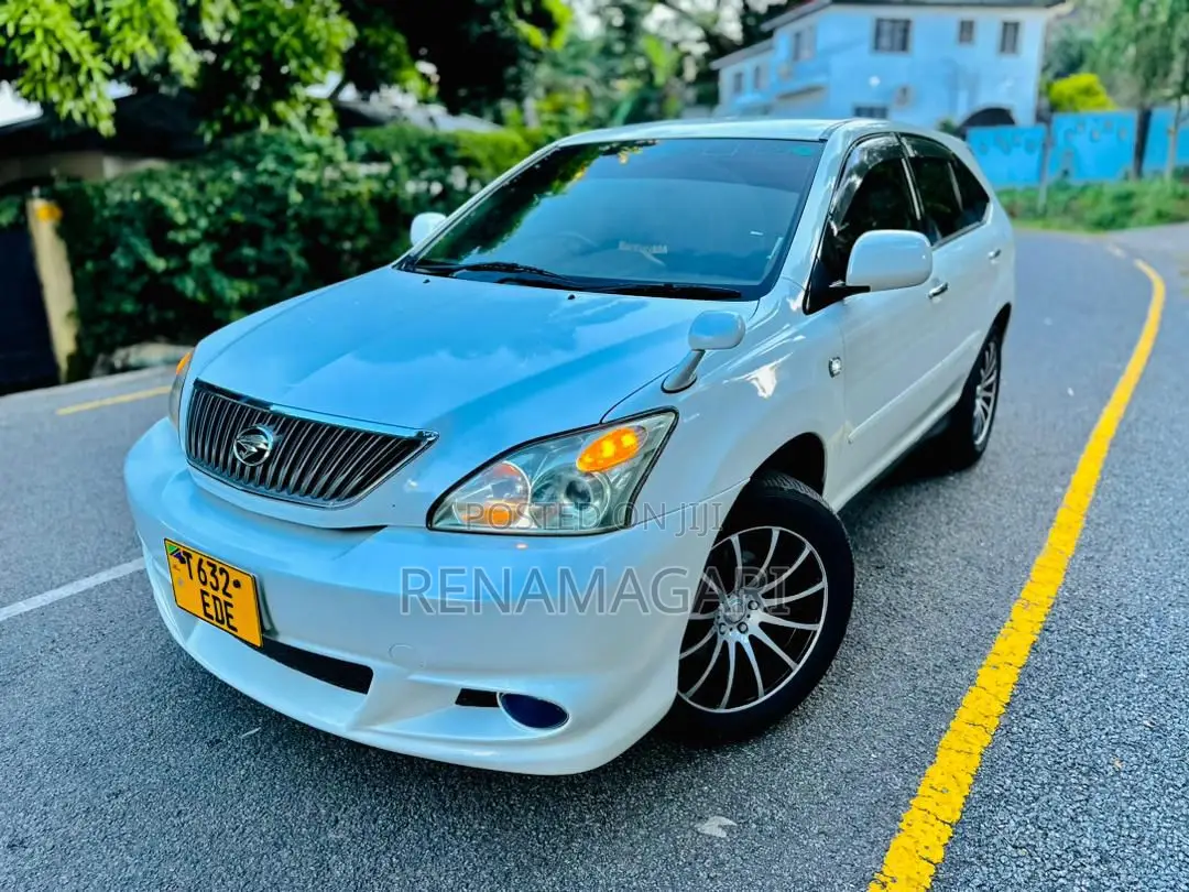 Toyota Harrier 2005 White