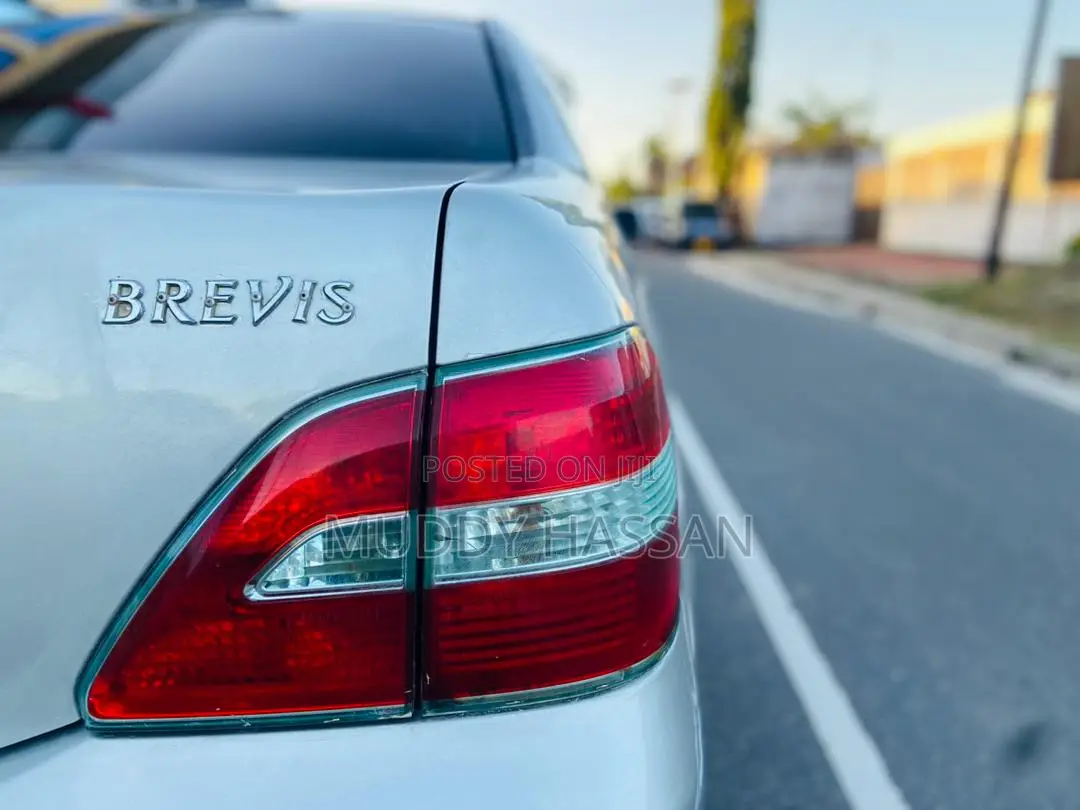 Toyota Brevis 2004 Silver