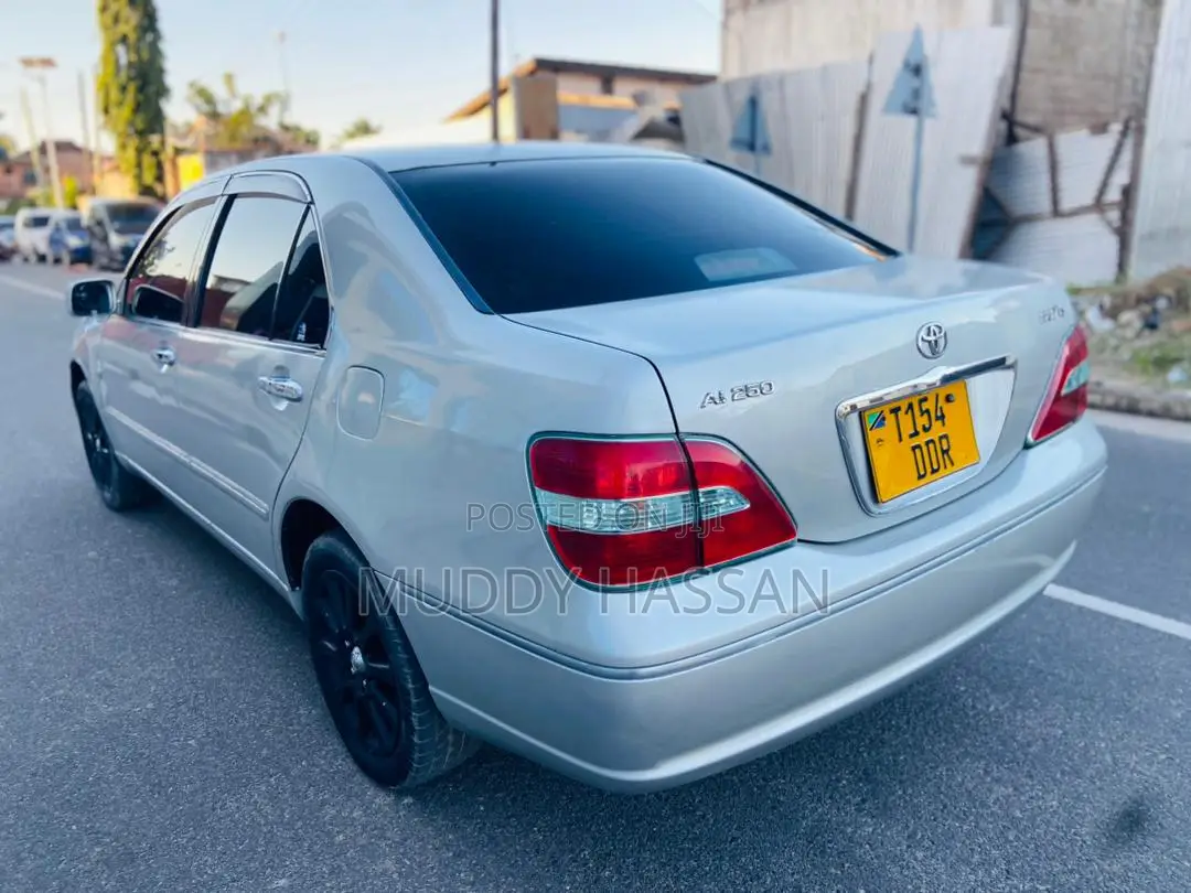 Toyota Brevis 2004 Silver