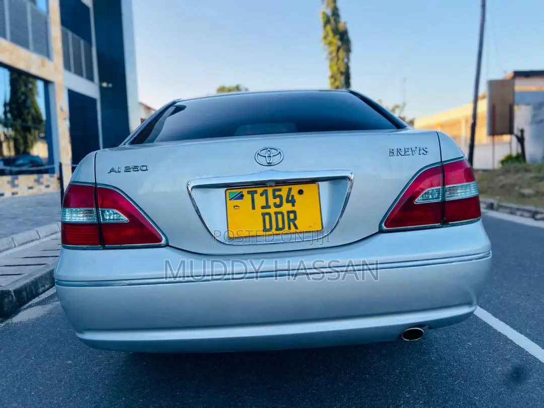 Toyota Brevis 2004 Silver