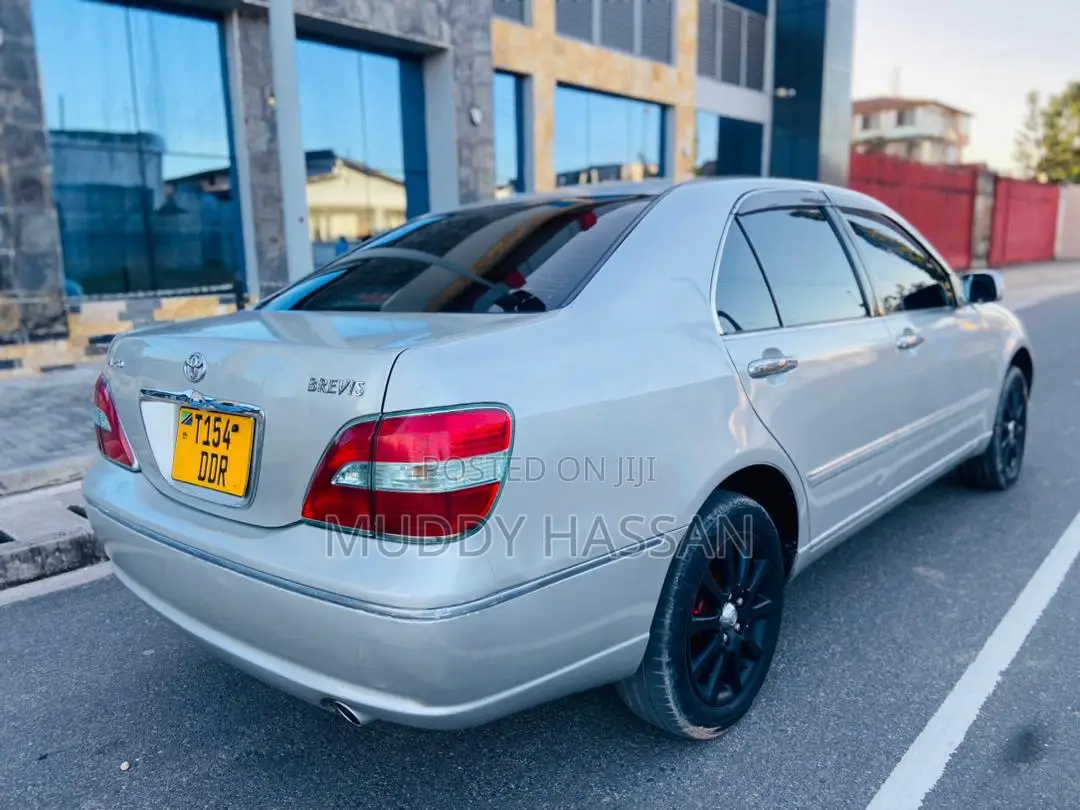 Toyota Brevis 2004 Silver