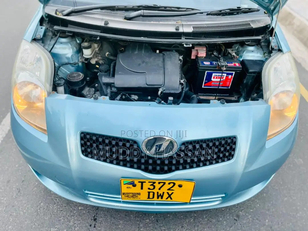 Toyota Vitz 2006 Blue