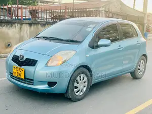 Toyota Vitz 2006 Blue