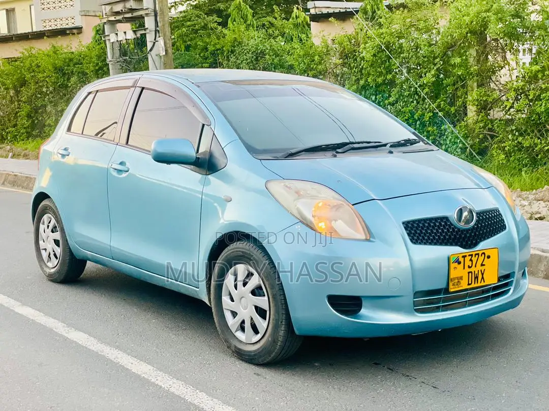 Toyota Vitz 2006 Blue