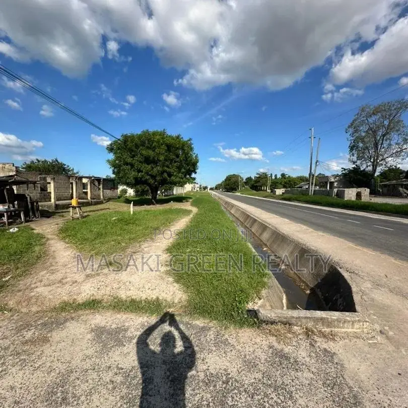 877 SQM Plot for Sale at Mbweni Malindi