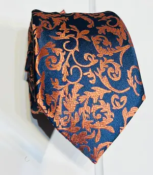 Tie and Pocket Square | Tai Na Kitambaa Cha Mfukoni