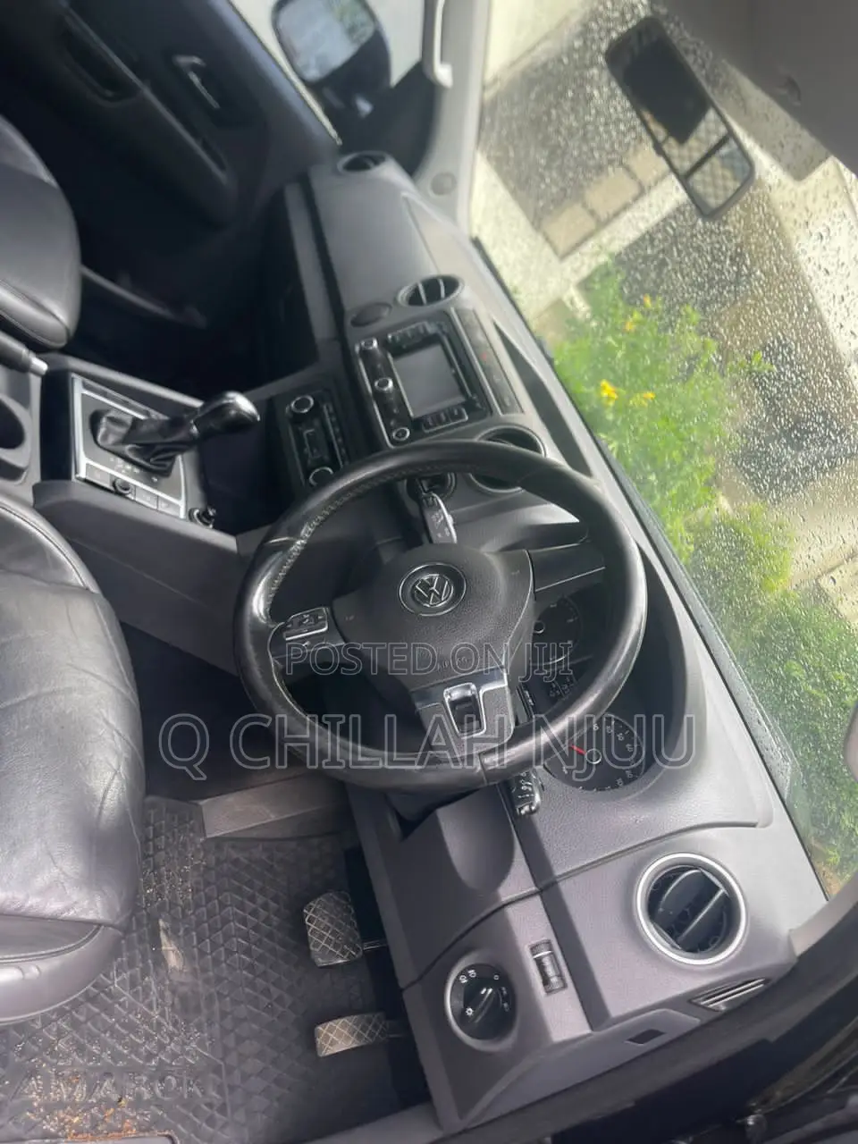 Volkswagen Amarok 2011 Black