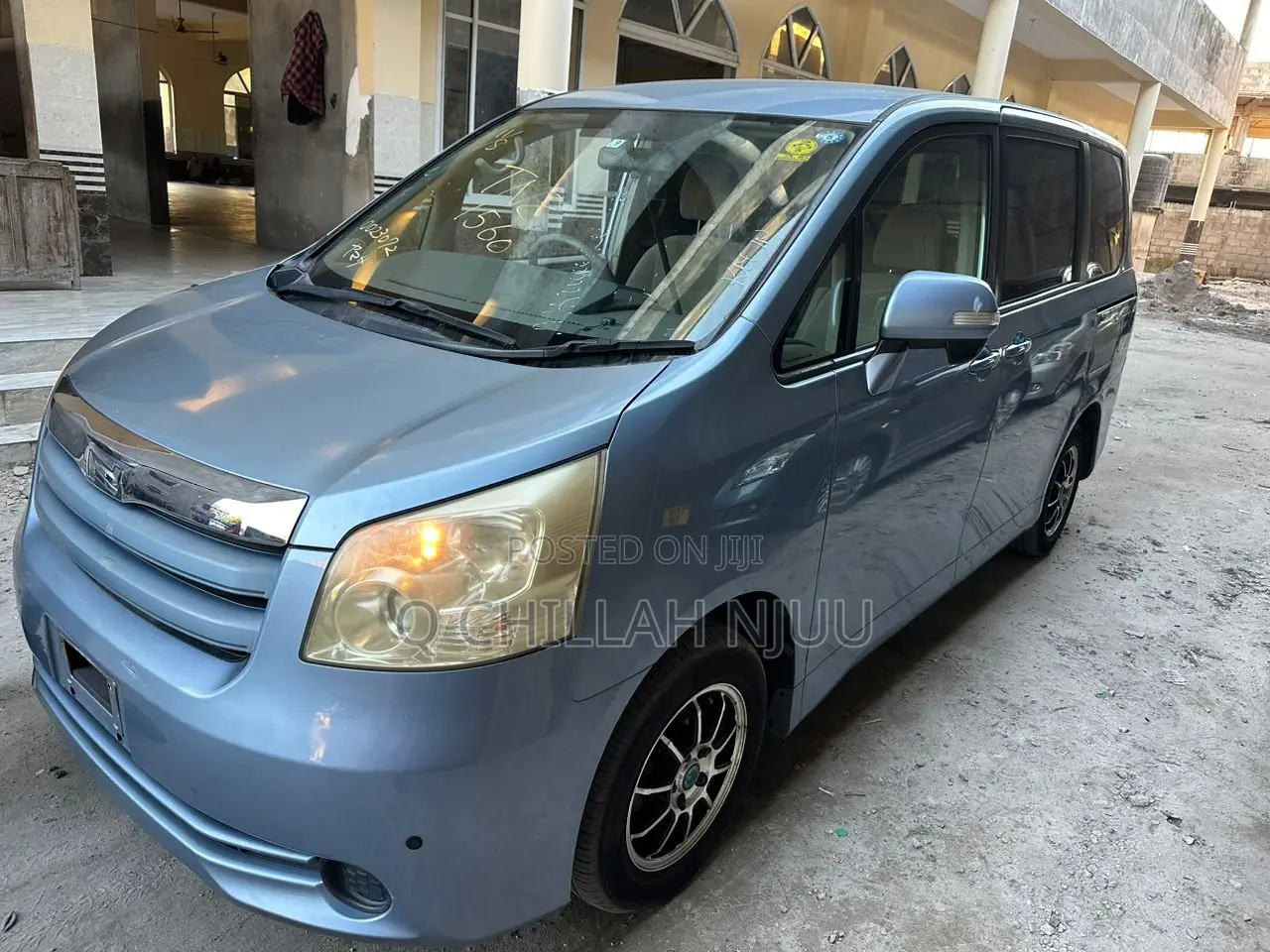 Toyota Noah 2010 Teal