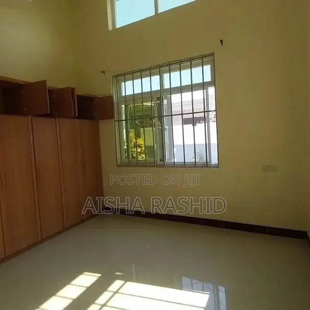 4bdrm Farm House in Kinondoni for rent