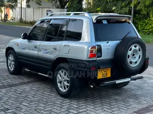 Toyota RAV4 Automatic 2000 Silver