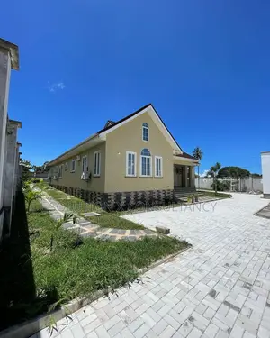 5bdrm House in Bunju for sale
