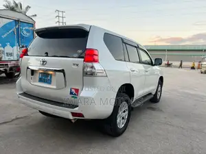 Toyota Land Cruiser Prado 2010 White