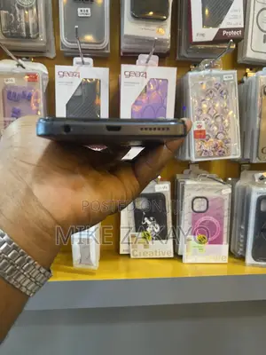 Itel P40 64 GB Black