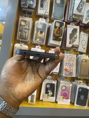 Itel P40 64 GB Black