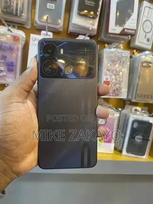 Itel P40 64 GB Black