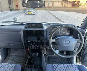 Toyota Land Cruiser Prado 2000 Silver