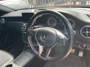 Mercedes-Benz A-Class 2014 Red
