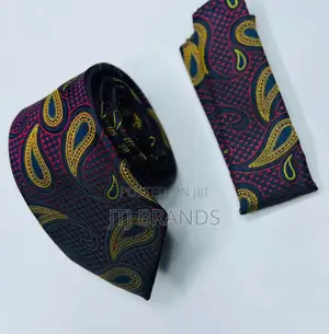 Tie Pocket Square