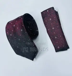 Tie Pocket Square
