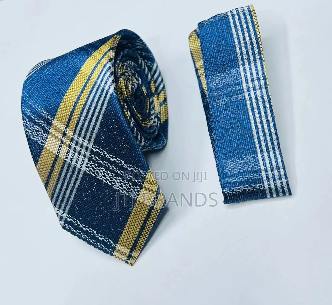 Tie Pocket Square
