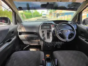 Toyota Ractis 2007 Black