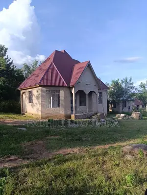 3bdrm House in Kanyama, Nyamongoro for sale