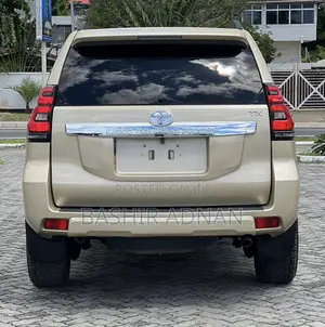 Toyota Land Cruiser Prado 2.7 2021 Gold