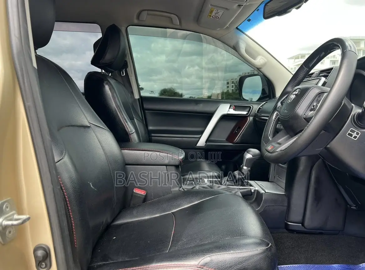 Toyota Land Cruiser Prado 2.7 2021 Gold