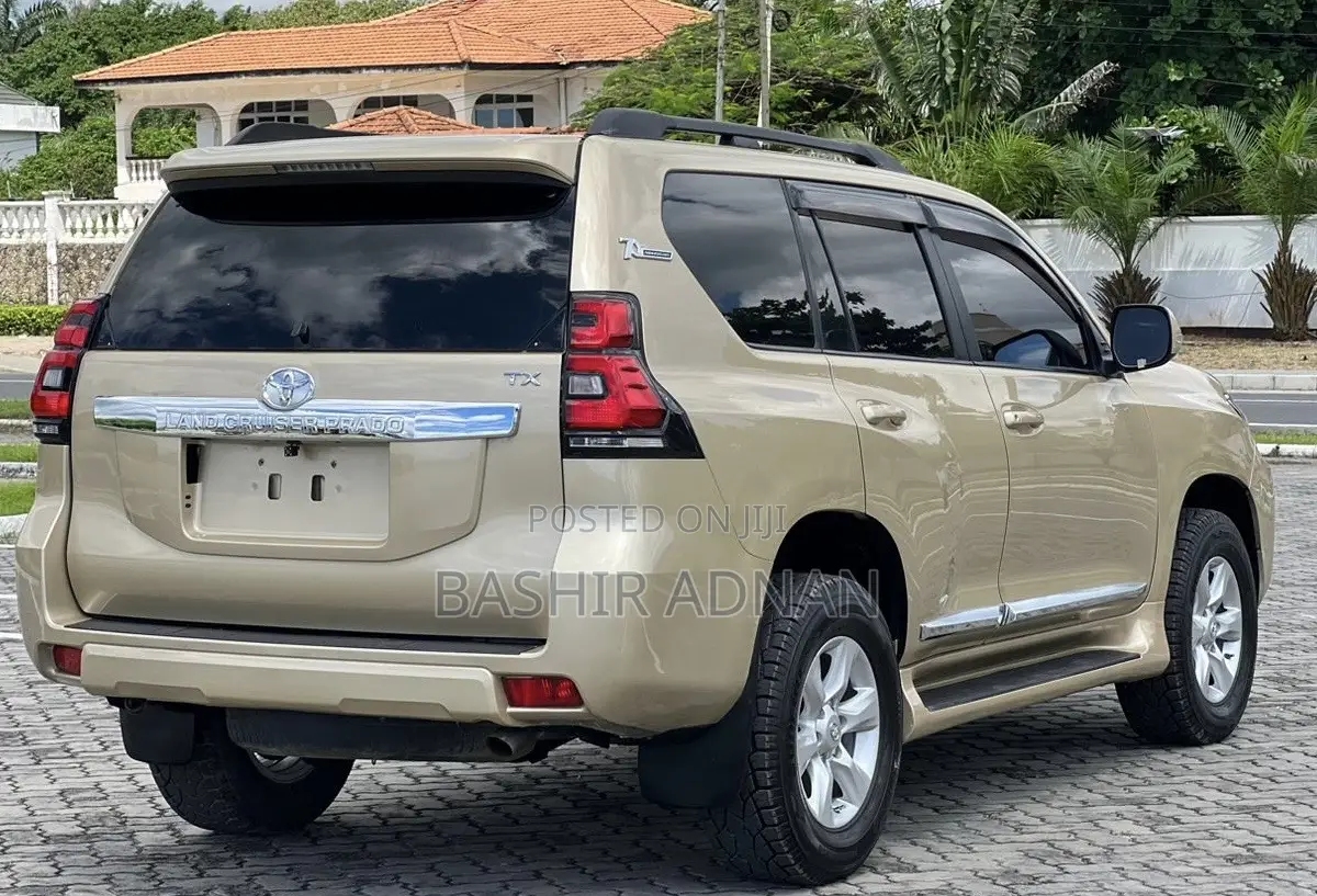Toyota Land Cruiser Prado 2.7 2021 Gold