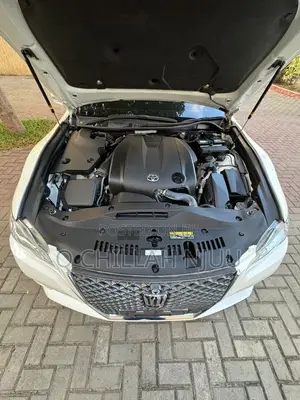 Toyota Crown 2014 Pearl