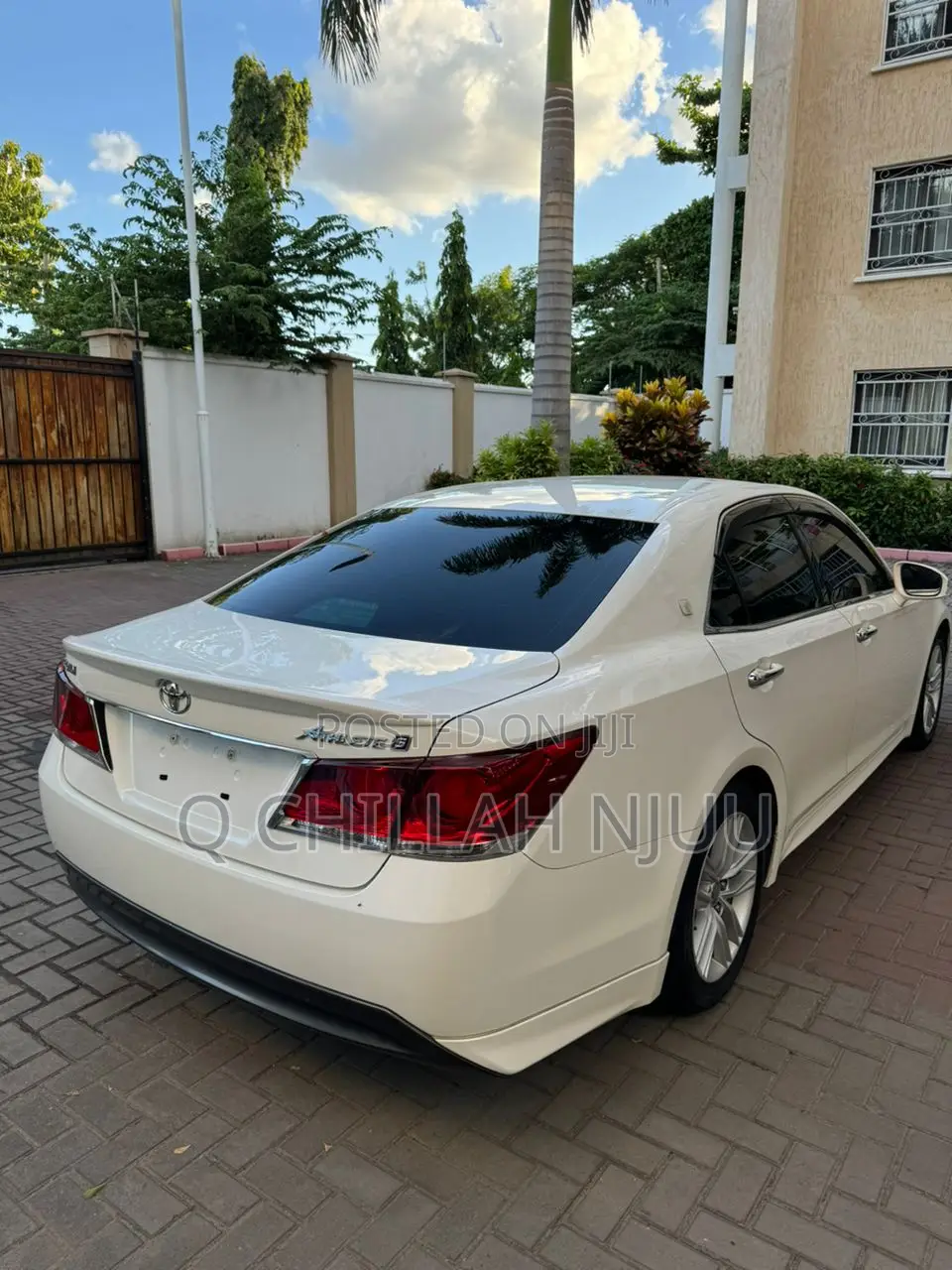 Toyota Crown 2014 Pearl