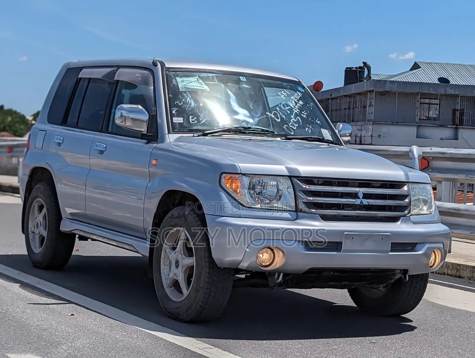 Mitsubishi Pajero 2005 Gray