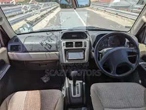 Mitsubishi Pajero 2005 Gray