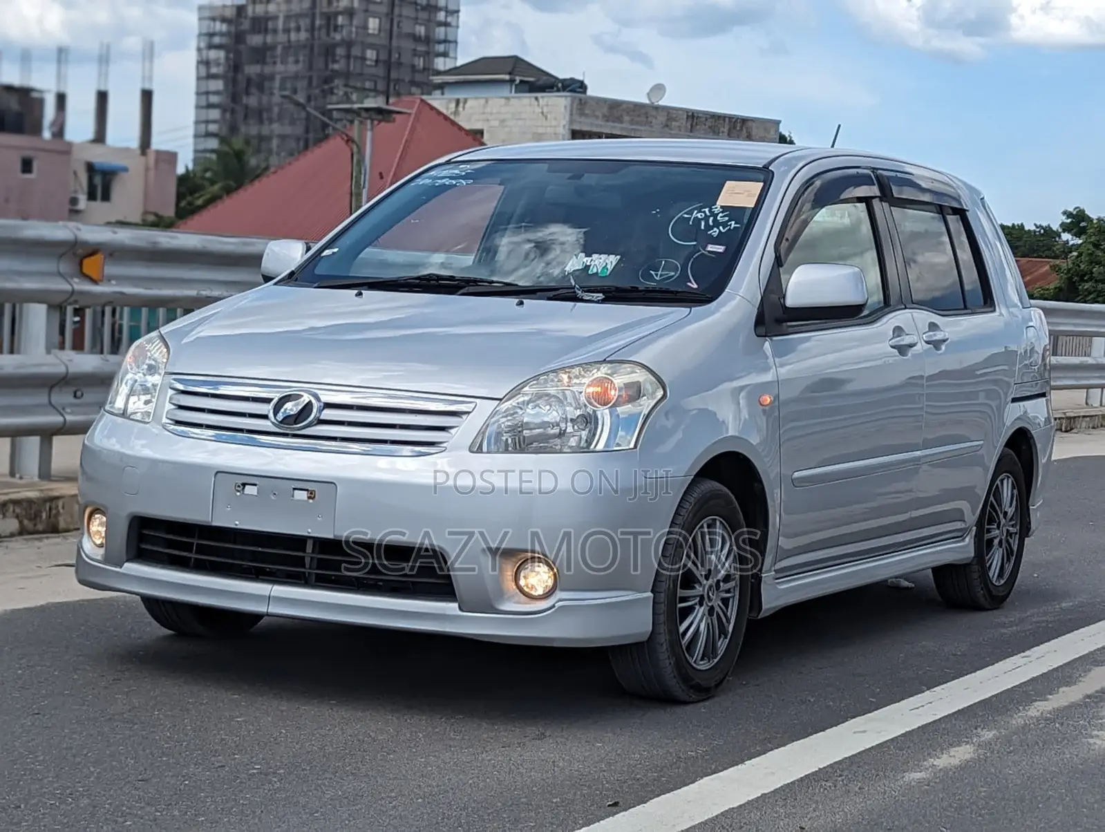 Toyota Raum 2007 Silver