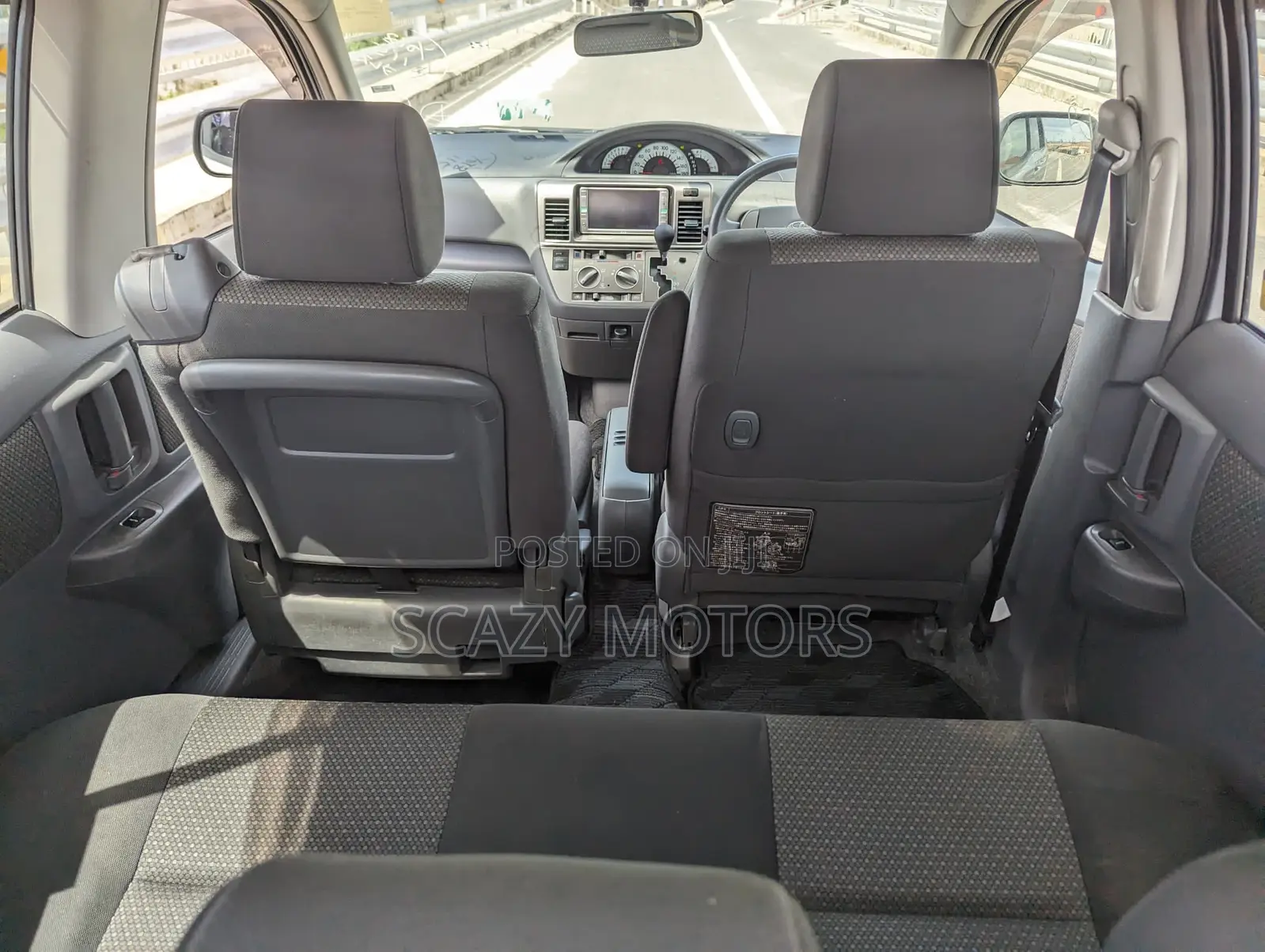 Toyota Raum 2007 Silver