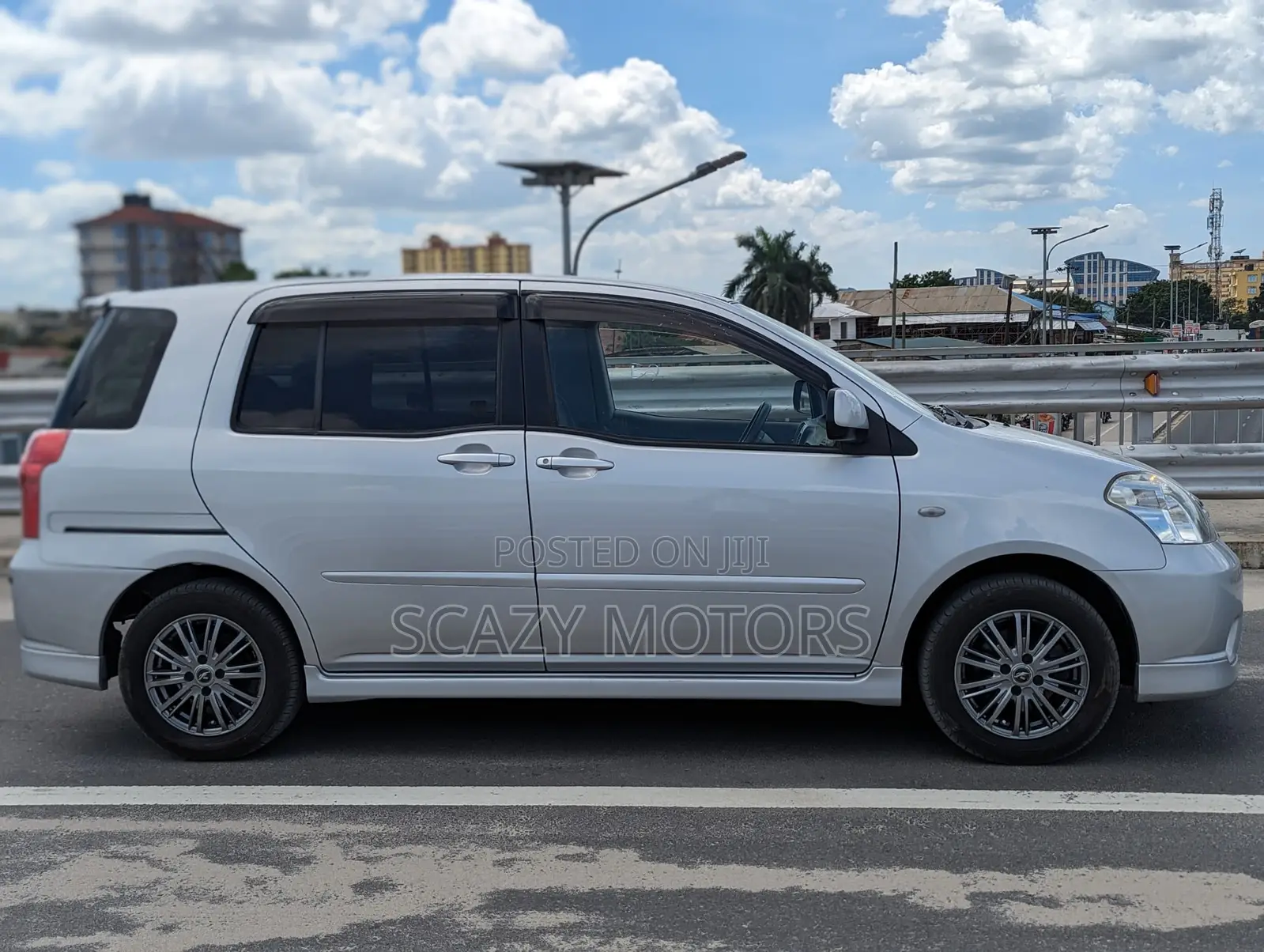 Toyota Raum 2007 Silver