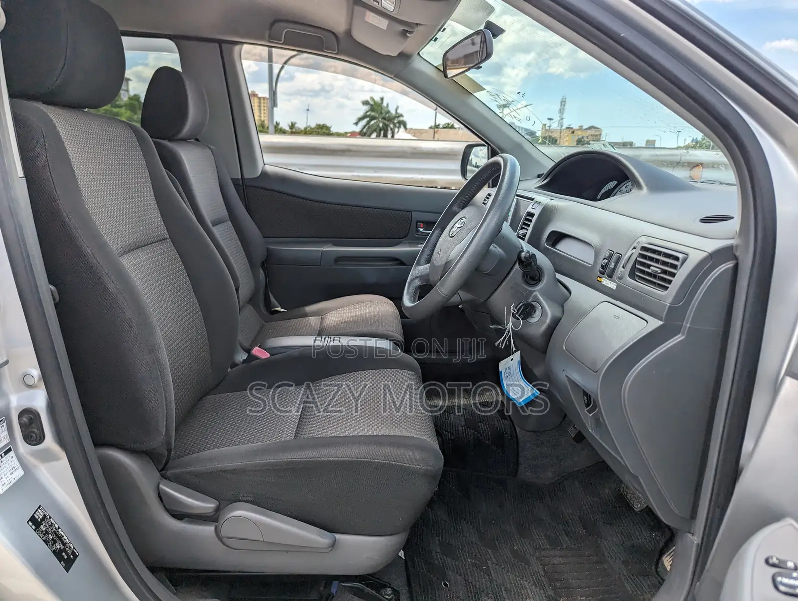 Toyota Raum 2007 Silver