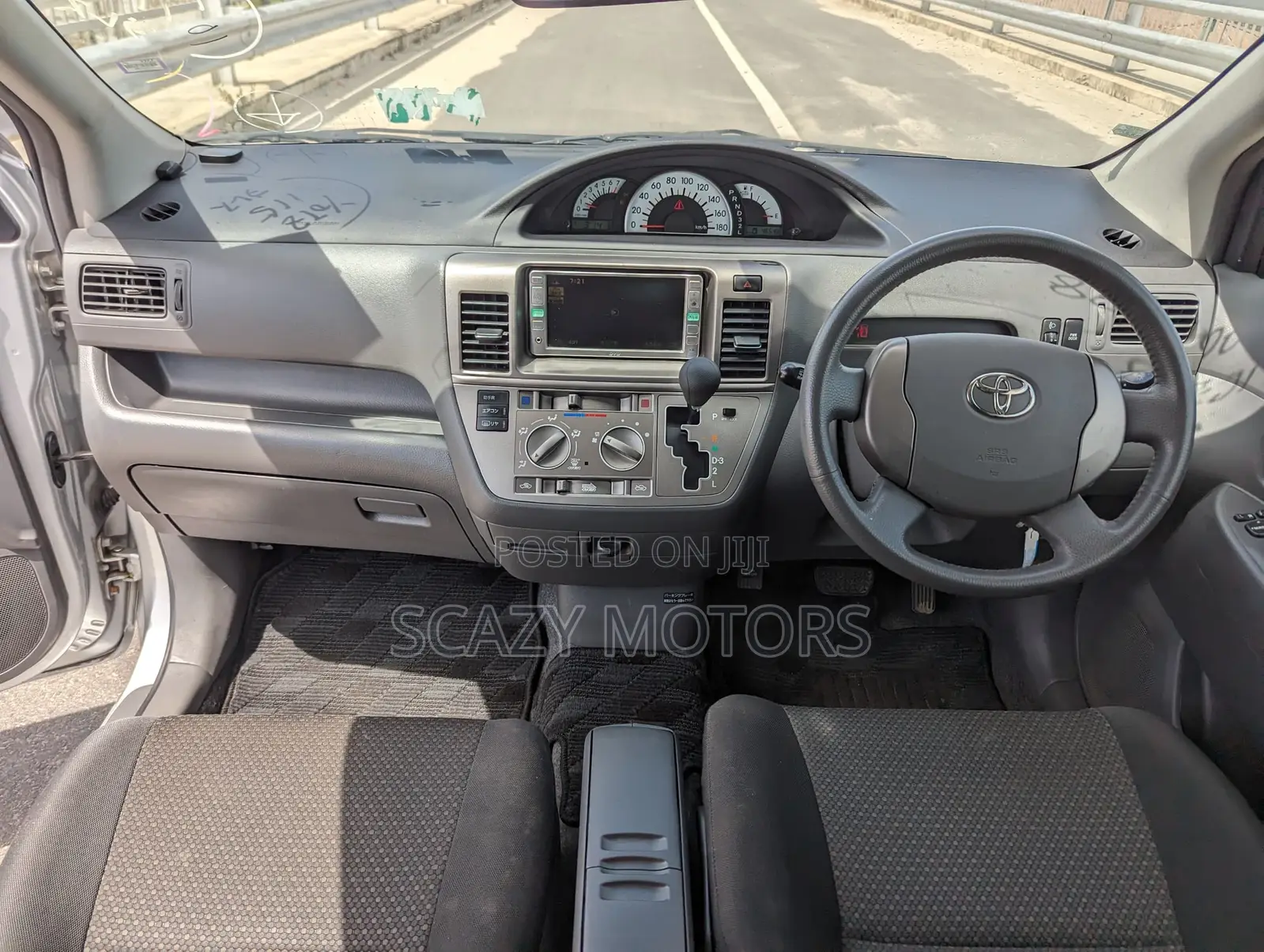 Toyota Raum 2007 Silver