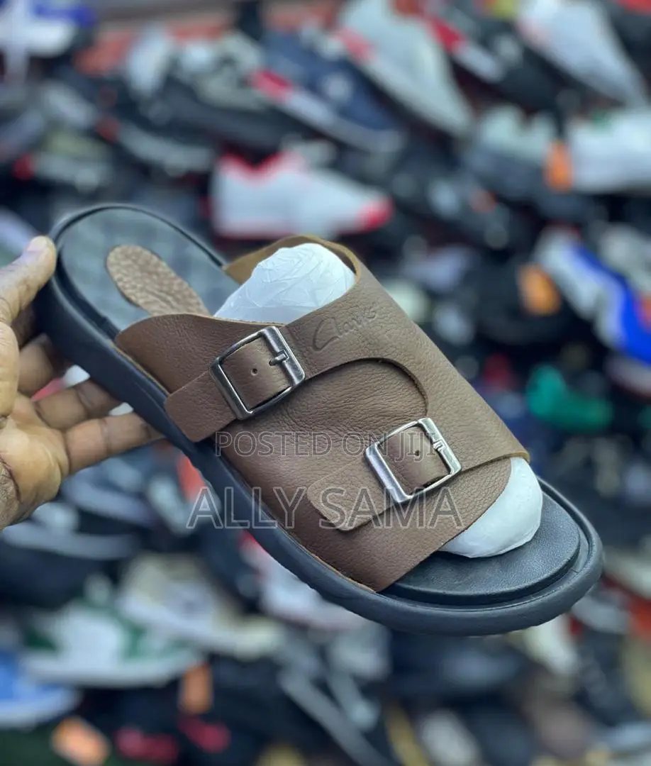 Opens Shoes for Mens Clarks