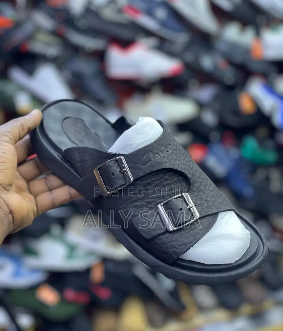 Opens Shoes for Mens Clarks