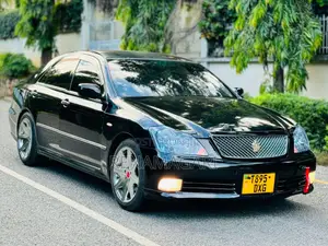 Toyota Crown 2004 Black