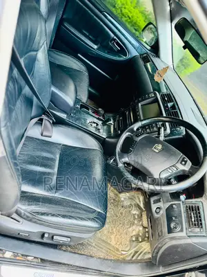 Toyota Crown 2004 Black