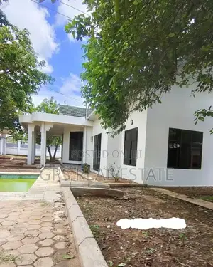 3bdrm House in Mbezi Beach Africana, Kinondoni for sale