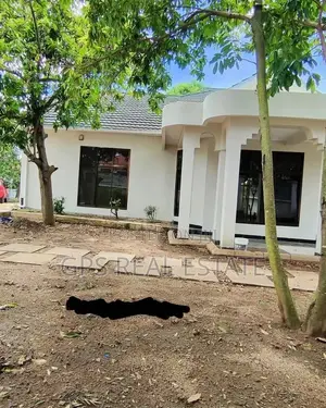 3bdrm House in Mbezi Beach Africana, Kinondoni for sale