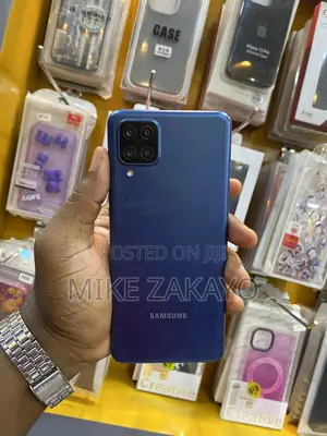 Samsung Galaxy A12 64 GB Blue