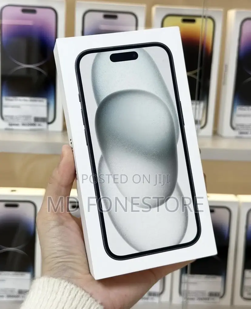 New Apple iPhone 15 128 GB Black