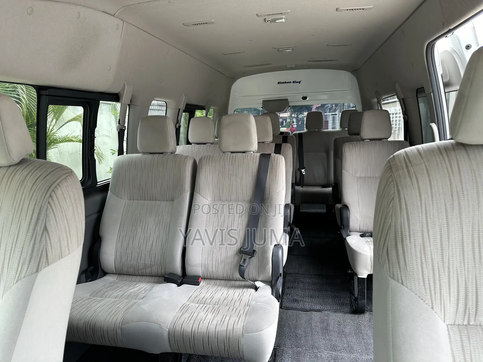Nissan Caravan (Urvan) 2014 White