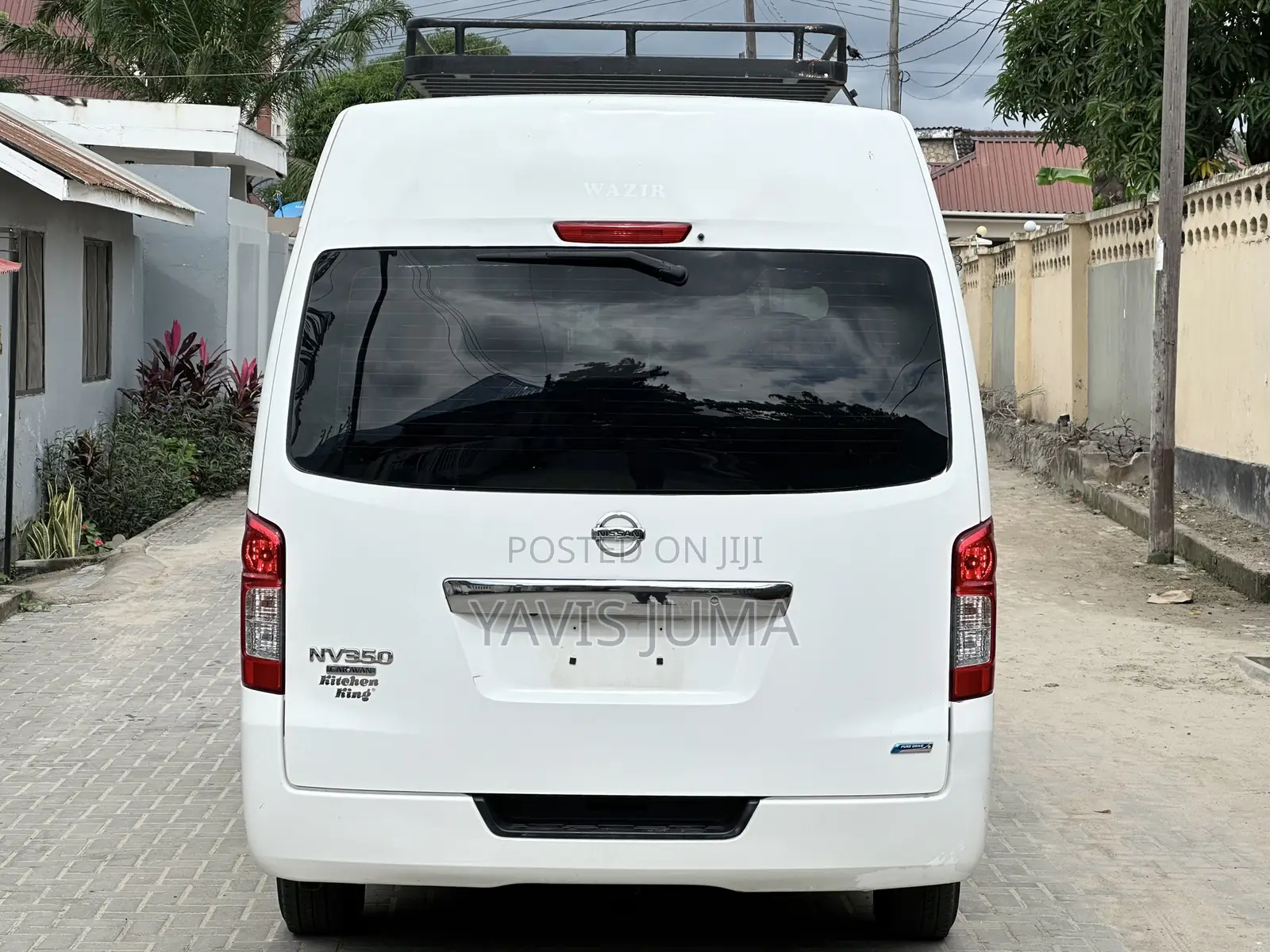 Nissan Caravan (Urvan) 2014 White