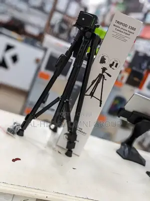 Smartphones and Camera's Tripod Stand