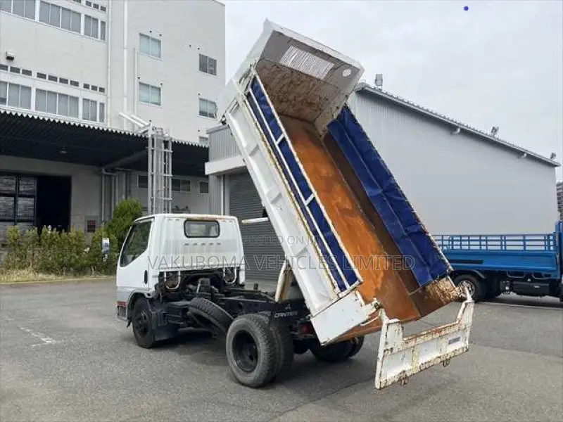 Mitsubishi Canter